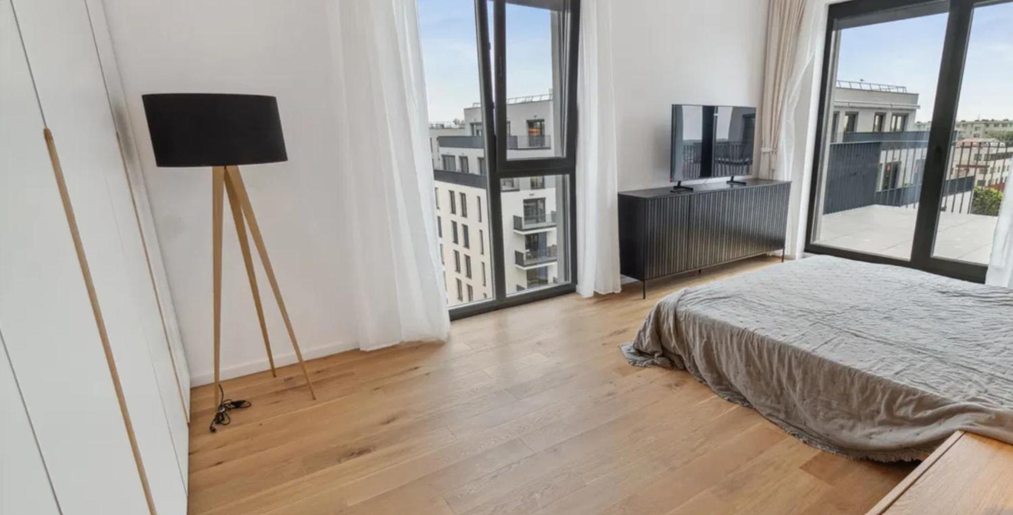Isola Apartment *